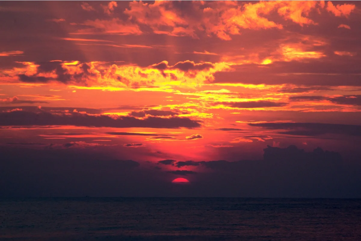 15 Tips Menikmati Sunset di Jimbaran agar Liburan Makin Berkesan
