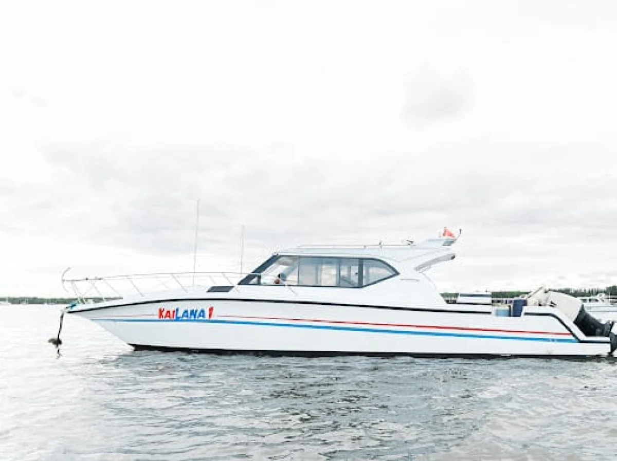 Private Boat + Land Tour Package