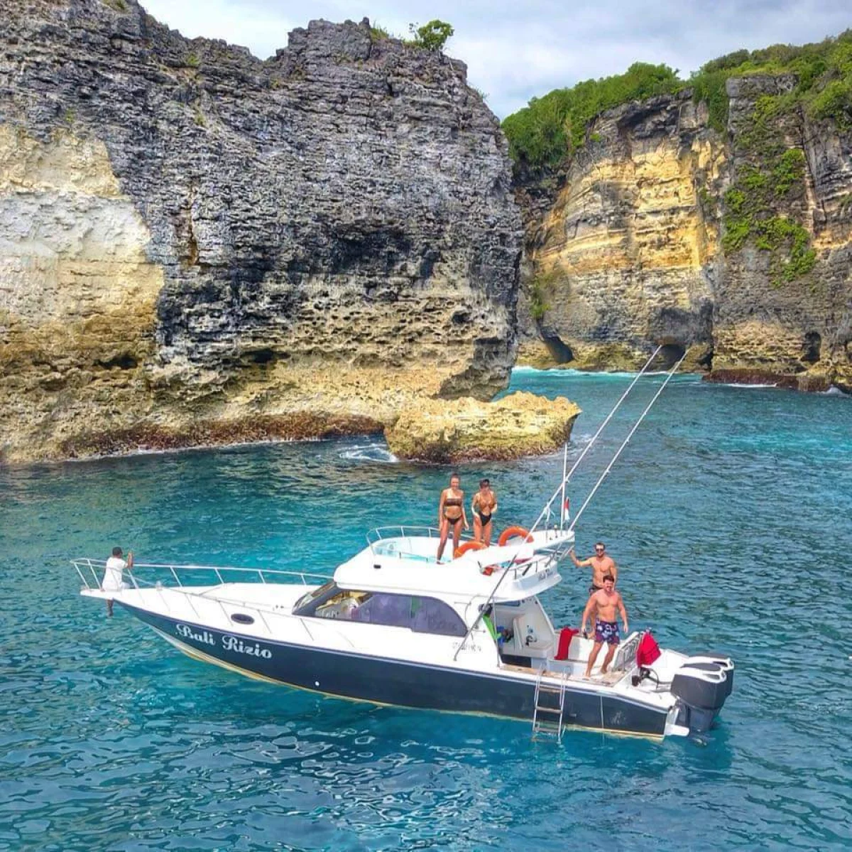 Bali Rizio - Paket Snorkeling, Fun Fishing & Land Tour
